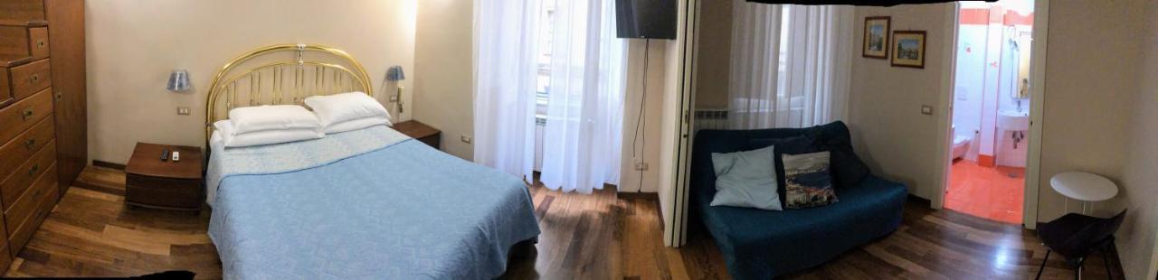 Le Stanze Di Dolly Bed & Breakfast เนเปิลส์ ภายนอก รูปภาพ